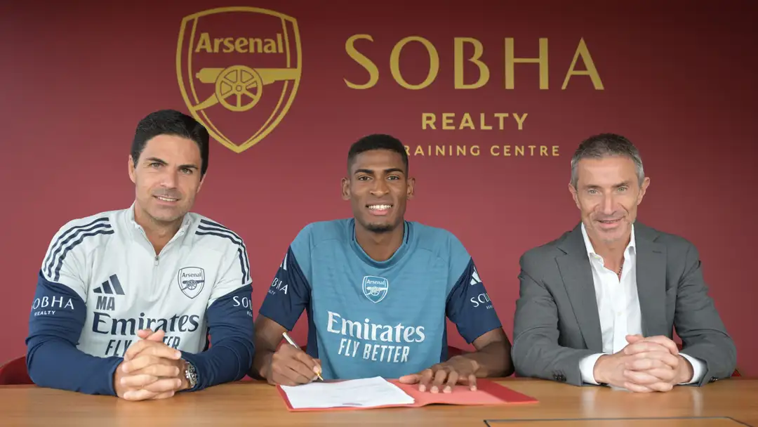 Arsenal Confirm Arrival Of Valencia Defender Mosquera